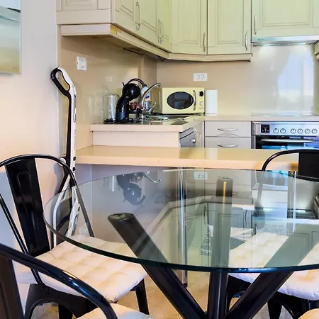 In With Panoramic Views *