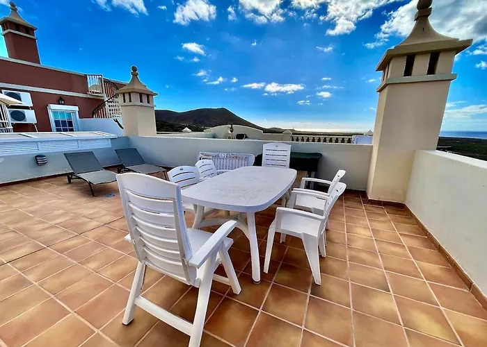 In With Panoramic Views *