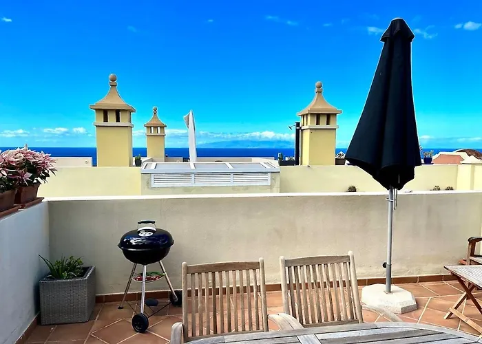 In With Panoramic Views Apartman *