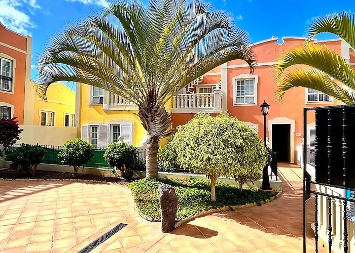 In With Panoramic Views *